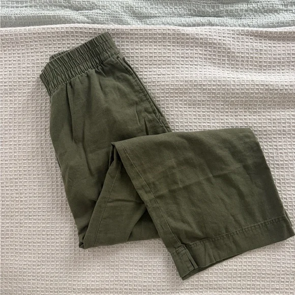 Old Navy High-Rise Wide Leg Pants in Olive - Picture 1 of 3